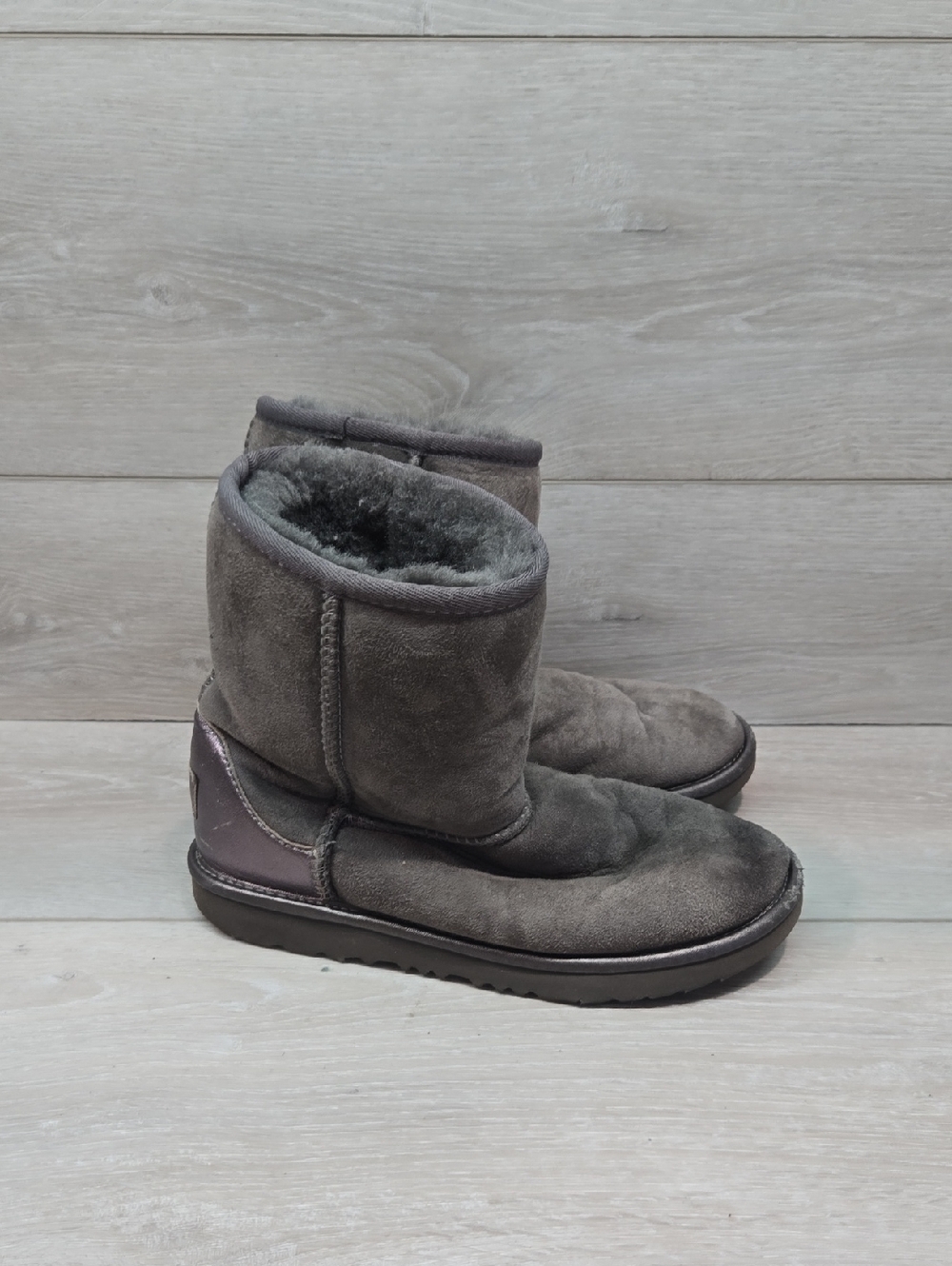 Ugg Australia Kids Big Girl Gray Suede Shearling Lined Short Boots Shoes Sz 3